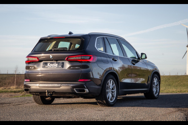 BMW X5 xDrive45e Executive LEER / DEALER ONDERHOUDEN / LUCHTVERING / CARPLAY / CAMERA