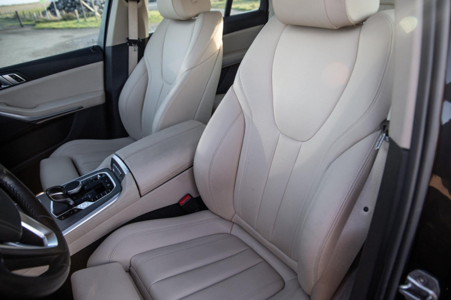 BMW X5 xDrive45e Executive LEER / DEALER ONDERHOUDEN / LUCHTVERING / CARPLAY / CAMERA