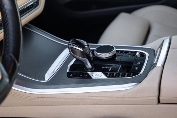 BMW X5 xDrive45e Executive LEER / DEALER ONDERHOUDEN / LUCHTVERING / CARPLAY / CAMERA