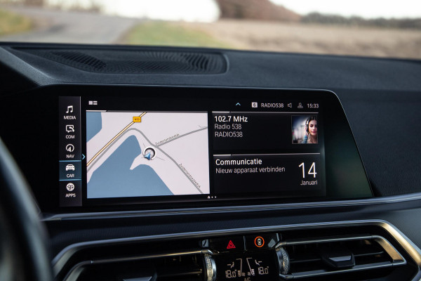 BMW X5 xDrive45e Executive LEER / DEALER ONDERHOUDEN / LUCHTVERING / CARPLAY / CAMERA