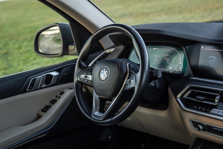 BMW X5 xDrive45e Executive LEER / DEALER ONDERHOUDEN / LUCHTVERING / CARPLAY / CAMERA
