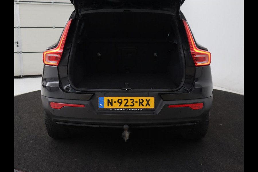 Volvo XC40 Recharge Plus | Trekhaak | Stoel & stuurverwarming | Warmtepomp | Adaptive cruise | Carplay | Navigatie | Camera | Leder/Alcantara | Full LED | DAB | Standkachel | Bluetooth | Climate control