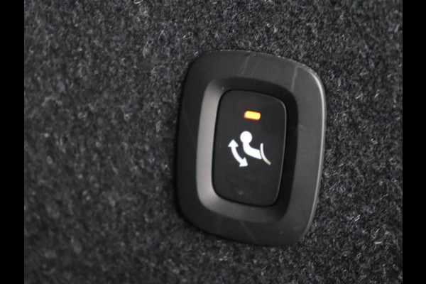 Volvo XC40 Recharge Plus | Trekhaak | Stoel & stuurverwarming | Warmtepomp | Adaptive cruise | Carplay | Navigatie | Camera | Leder/Alcantara | Full LED | DAB | Standkachel | Bluetooth | Climate control