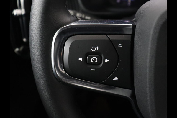 Volvo XC40 Recharge Plus | Trekhaak | Stoel & stuurverwarming | Warmtepomp | Adaptive cruise | Carplay | Navigatie | Camera | Leder/Alcantara | Full LED | DAB | Standkachel | Bluetooth | Climate control