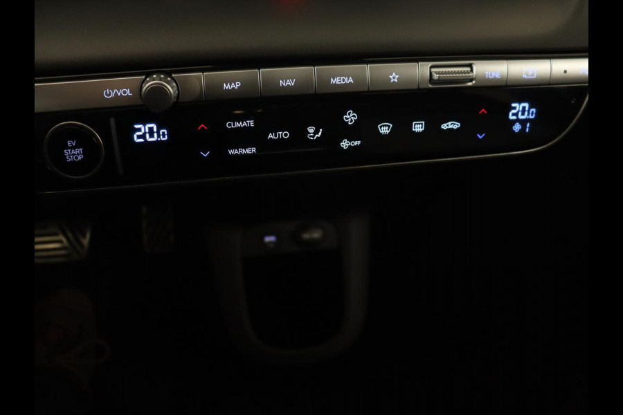 Hyundai IONIQ 5 Connect 73kWh | Trekhaak | Stoel & stuurverwarming | Half leder | Adaptive cruise | Carplay | 19'' | Keyless | Camera | Navigatie | Vehicle-to-load | Parkeerhulp