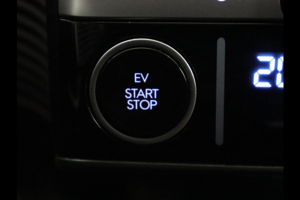 Hyundai IONIQ 5 Connect 73kWh | Trekhaak | Stoel & stuurverwarming | Half leder | Adaptive cruise | Carplay | 19'' | Keyless | Camera | Navigatie | Vehicle-to-load | Parkeerhulp
