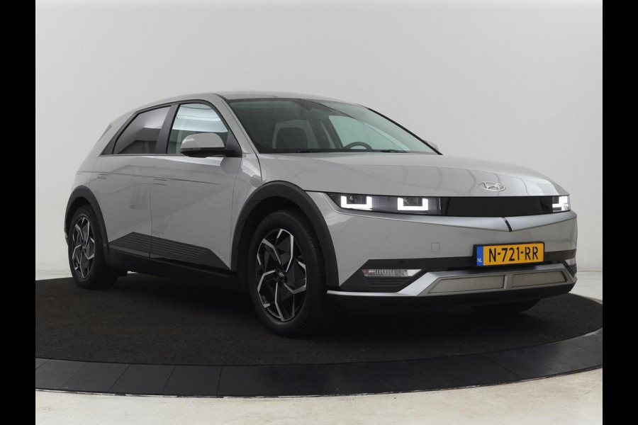 Hyundai IONIQ 5 Connect 73kWh | Trekhaak | Stoel & stuurverwarming | Half leder | Adaptive cruise | Carplay | 19'' | Keyless | Camera | Navigatie | Vehicle-to-load | Parkeerhulp