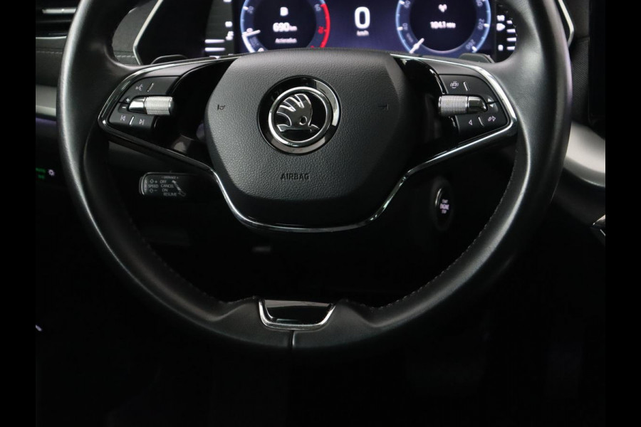 Škoda Octavia 1.0 e-TSI Business Edition Plus | Trekhaak | Stoelverwarming | Adaptive cruise | Sfeerverlichting | Full LED | Side Assist | Carplay | Navigatie | Climate control | Bluetooth