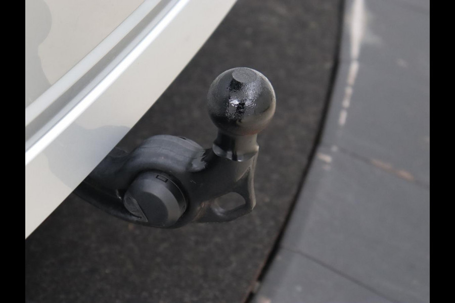 Škoda Octavia 1.0 e-TSI Business Edition Plus | Trekhaak | Stoelverwarming | Adaptive cruise | Sfeerverlichting | Full LED | Side Assist | Carplay | Navigatie | Climate control | Bluetooth