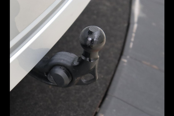 Škoda Octavia 1.0 e-TSI Business Edition Plus | Trekhaak | Stoelverwarming | Adaptive cruise | Sfeerverlichting | Full LED | Side Assist | Carplay | Navigatie | Climate control | Bluetooth