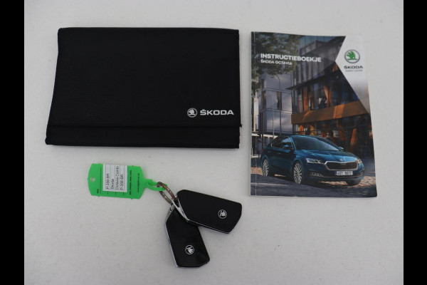Škoda Octavia 1.0 e-TSI Business Edition Plus | Trekhaak | Stoelverwarming | Adaptive cruise | Sfeerverlichting | Full LED | Side Assist | Carplay | Navigatie | Climate control | Bluetooth