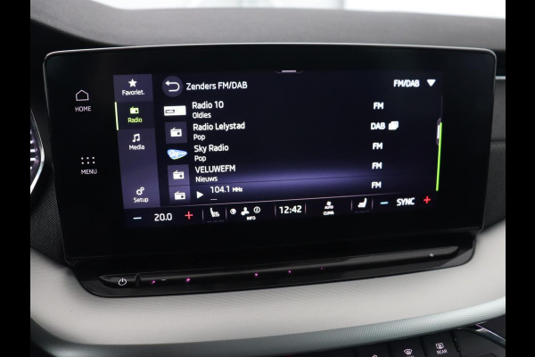 Škoda Octavia 1.0 e-TSI Business Edition Plus | Trekhaak | Stoelverwarming | Adaptive cruise | Sfeerverlichting | Full LED | Side Assist | Carplay | Navigatie | Climate control | Bluetooth