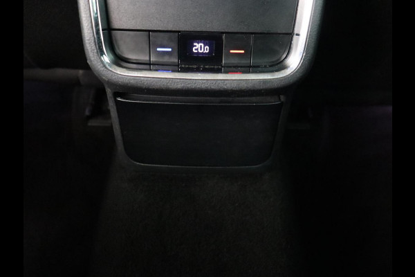 Škoda Octavia 1.0 e-TSI Business Edition Plus | Trekhaak | Stoelverwarming | Adaptive cruise | Sfeerverlichting | Full LED | Side Assist | Carplay | Navigatie | Climate control | Bluetooth