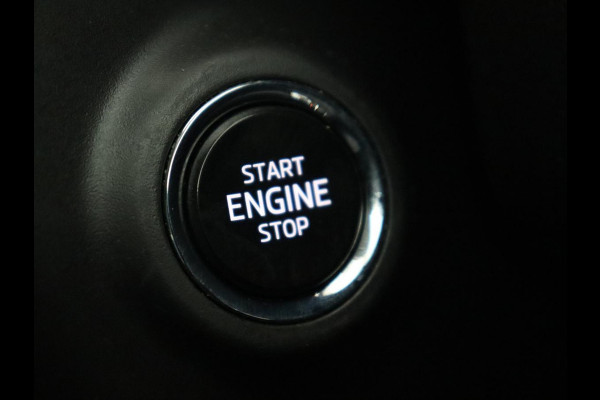 Škoda Octavia 1.0 e-TSI Business Edition Plus | Trekhaak | Stoelverwarming | Adaptive cruise | Sfeerverlichting | Full LED | Side Assist | Carplay | Navigatie | Climate control | Bluetooth
