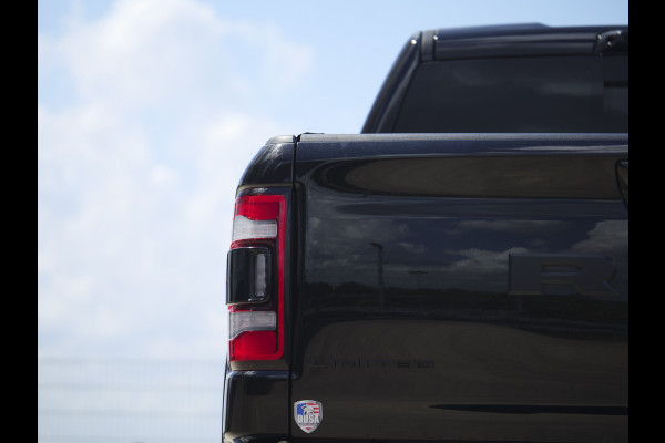 Dodge Ram | 1500 | Limited | 5.7 V8 | 4x4 | Crew Cab | Night Edition | HEMI | Panorama | Deksel | Full Nieuw binnen!