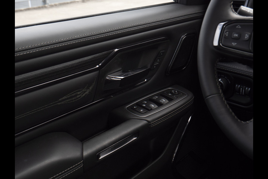 Dodge Ram | 1500 | Limited | 5.7 V8 | 4x4 | Crew Cab | Night Edition | HEMI | Panorama | Deksel | Full Nieuw binnen!