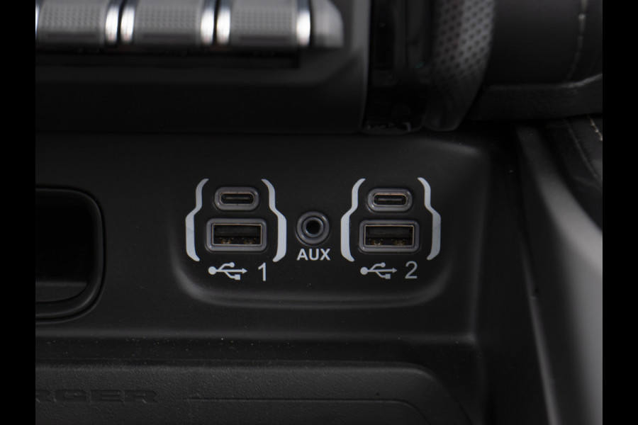 Dodge Ram | 1500 | Limited | 5.7 V8 | 4x4 | Crew Cab | Night Edition | HEMI | Panorama | Deksel | Full Nieuw binnen!