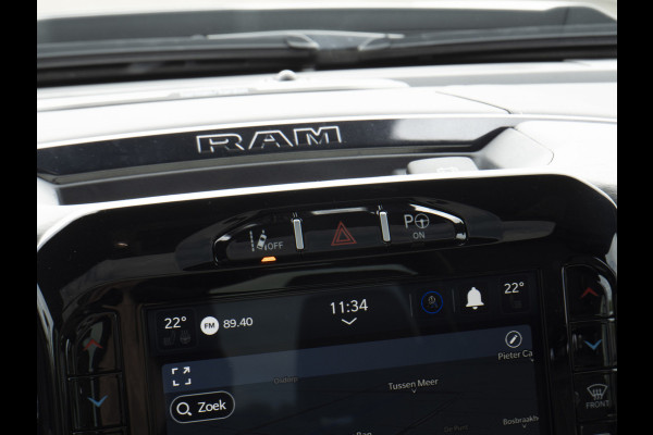 Dodge Ram | 1500 | Limited | 5.7 V8 | 4x4 | Crew Cab | Night Edition | HEMI | Panorama | Deksel | Full Nieuw binnen!