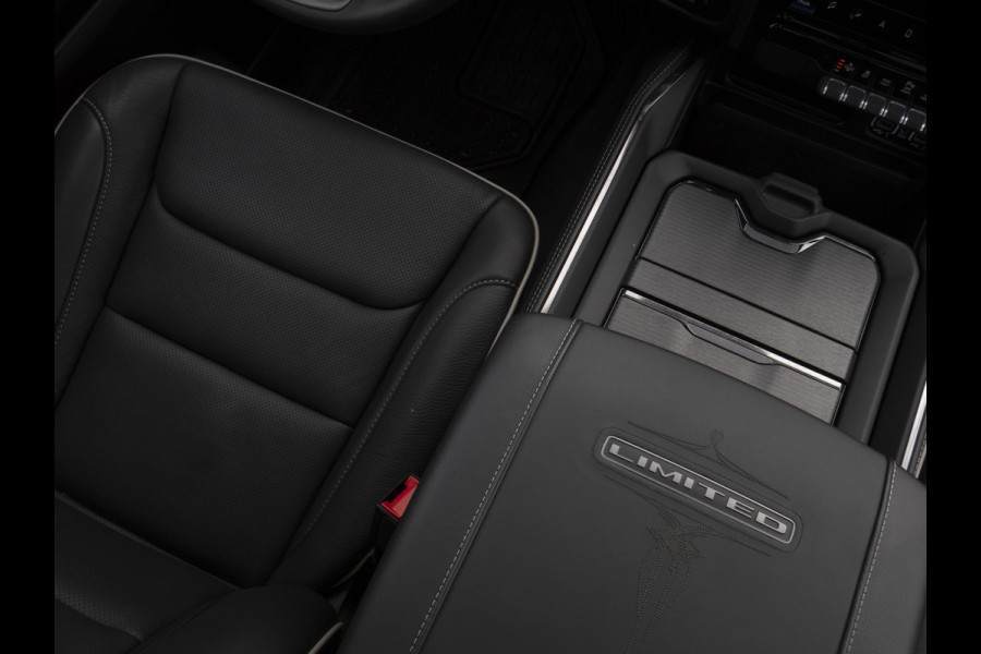 Dodge Ram | 1500 | Limited | 5.7 V8 | 4x4 | Crew Cab | Night Edition | HEMI | Panorama | Deksel | Full Nieuw binnen!