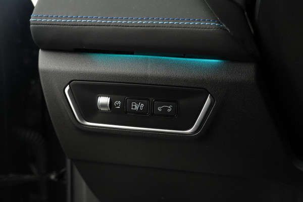 Lynk & Co 01 1.5 Zwarte Hemel, Panorama Dak, Black Pakket