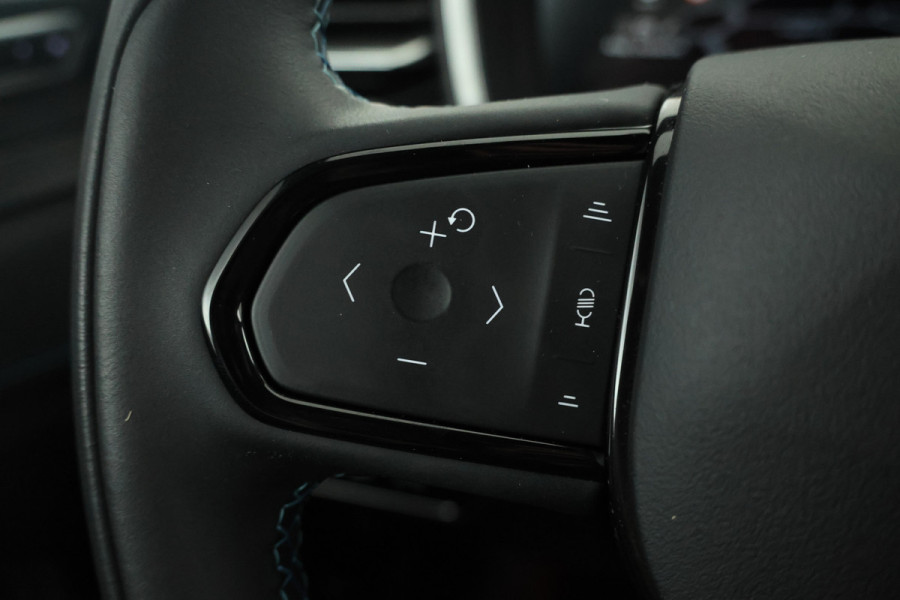 Lynk & Co 01 1.5 Zwarte Hemel, Panorama Dak, Black Pakket