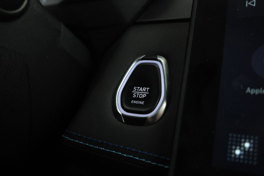 Lynk & Co 01 1.5 Zwarte Hemel, Panorama Dak, Black Pakket