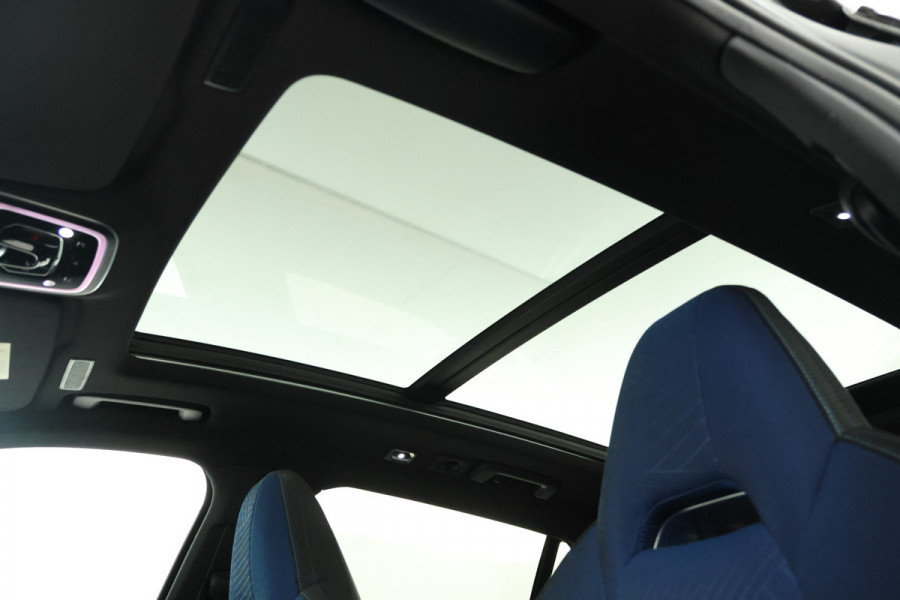 Lynk & Co 01 1.5 Zwarte Hemel, Panorama Dak, Black Pakket