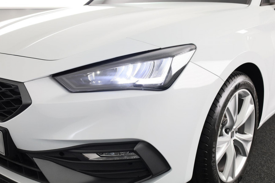 Seat Leon FR 1.0 TSI Hatchback 110 pk | Verlengde garantie | Navigatie via App | Parkeersensoren achter | Autom. airco (3 zones) | LED koplampen |