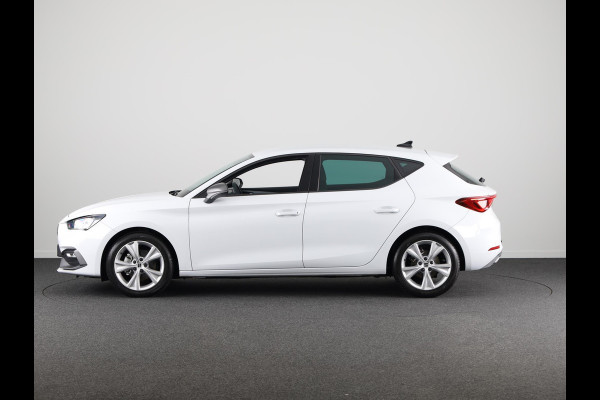 Seat Leon FR 1.0 TSI Hatchback 110 pk | Verlengde garantie | Navigatie via App | Parkeersensoren achter | Autom. airco (3 zones) | LED koplampen |