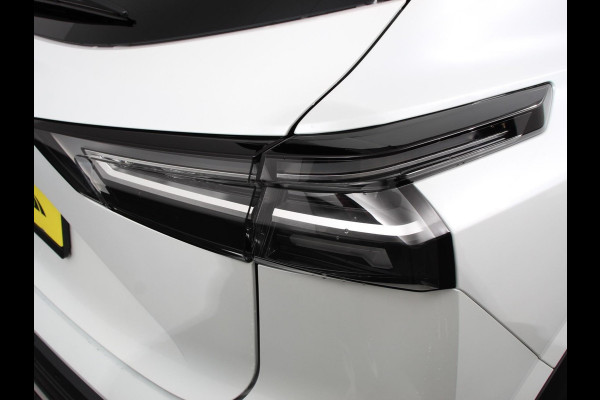 Nissan QASHQAI 1.3 MHEV Automaat N-Connecta Navigatie Climate Control Sfeerverlichting Camera 360 Led Dab Verwarmde voorstoelen Adaptive Cruise Control Digitale Cockpit Lichtmetalen Velgen