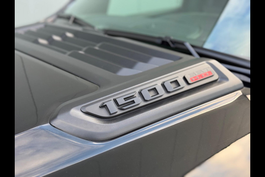 RAM Ram 1500 3.0L SST H.O. 540PK Limited Night CrewCab 4x4 | 2025 model | Full Optie | Luchtvering | 360 camera |Massage