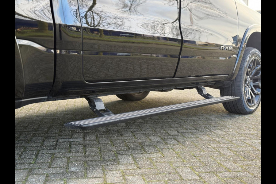 RAM Ram 1500 3.0L SST H.O. 540PK Limited Night CrewCab 4x4 | 2025 model | Full Optie | Luchtvering | 360 camera |Massage
