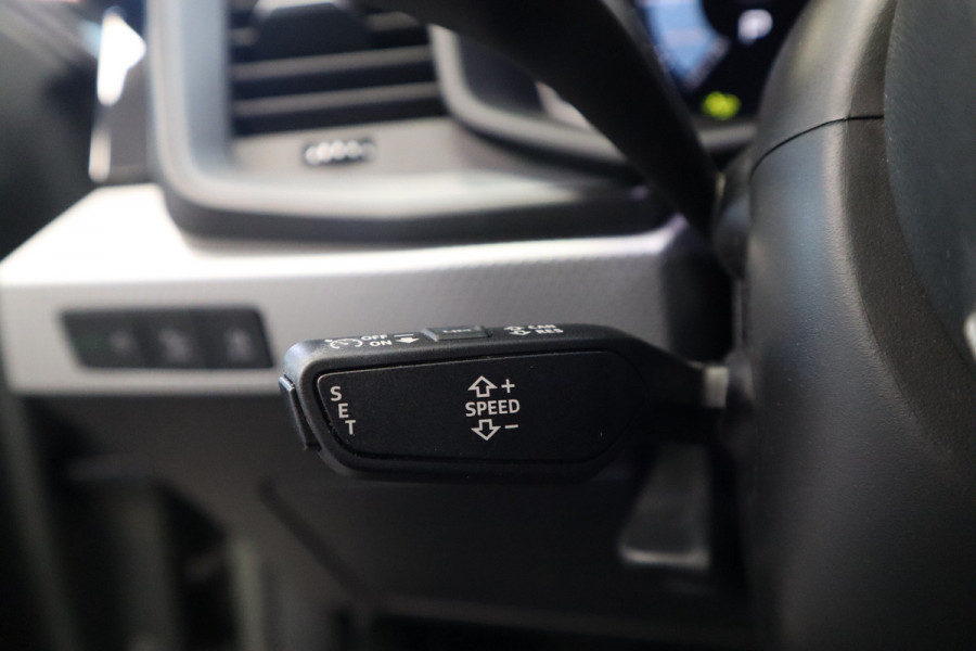 Audi A1 Sportback 25 TFSI S edition S-Line Carplay ACC Navi LED PDC 24 maanden garantie mogelijk (*vraag naar de voorwaarden)