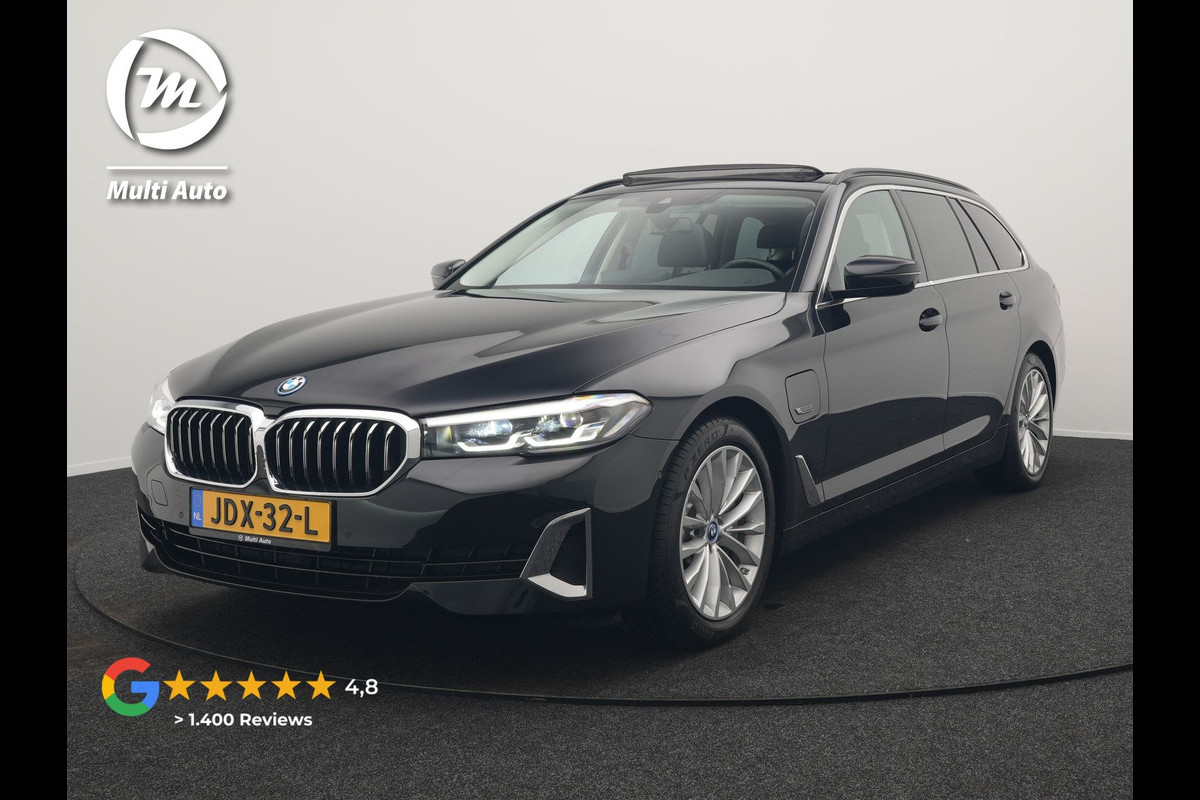 BMW 5 Serie Touring 530e Luxury Line Plug In Hybrid 294pk Dealer O.H PHEV | Trekhaak Af Fabriek | Panodak | Camera | Lederen Sportstoelen Memory & Verwarmd | Apple Carplay | Cruise Control | Navigatie | Virtual | DAB |