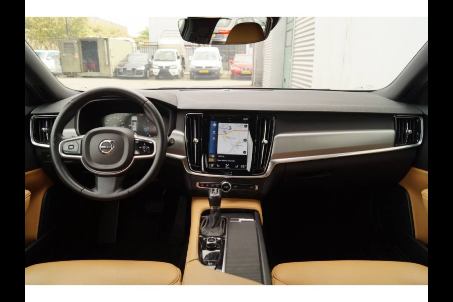 Volvo V90 2.0 D4 Momentum Automaat -NAVI-LEER-ECC-