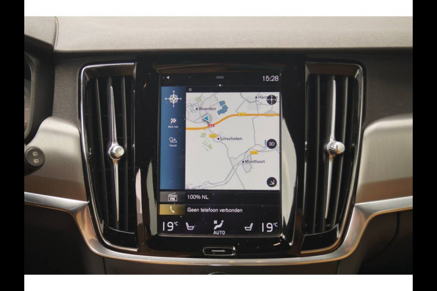 Volvo V90 2.0 D4 Momentum Automaat -NAVI-LEER-ECC-