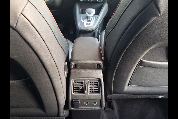 Renault Captur 1.3 TCe 155 Initiale Paris Automaat | My 2020 | Leder | Trekhaak | LED | Blindspot | Navi |