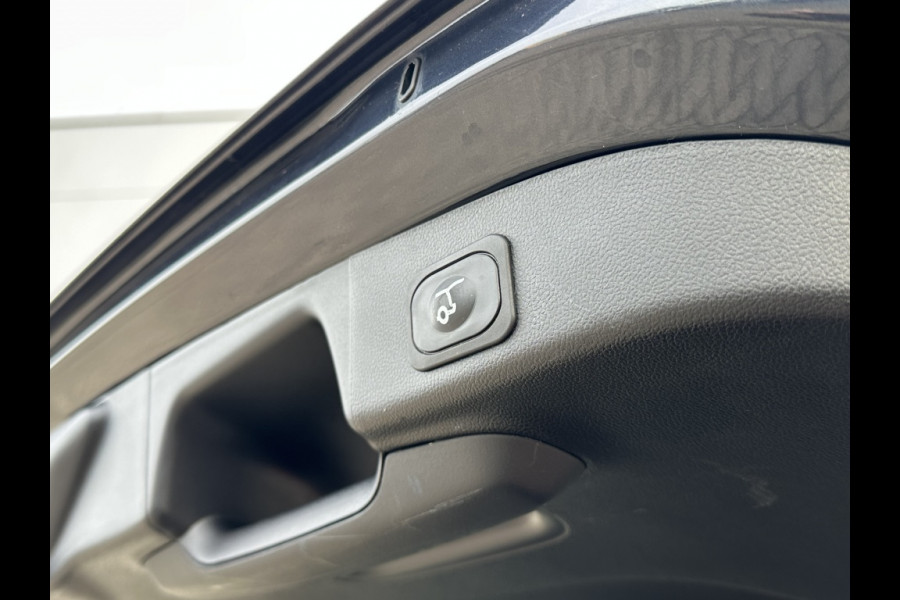 Ford FOCUS Wagon 1.0 EcoB. Tit. Bns AUTOMAAT! TREKHAAK! DESIGNPACK! COMFORT STOEL