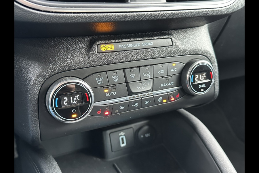 Ford FOCUS Wagon 1.0 EcoB. Tit. Bns AUTOMAAT! TREKHAAK! DESIGNPACK! COMFORT STOEL