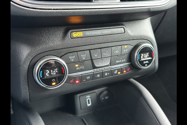 Ford FOCUS Wagon 1.0 EcoB. Tit. Bns AUTOMAAT! TREKHAAK! DESIGNPACK! COMFORT STOEL