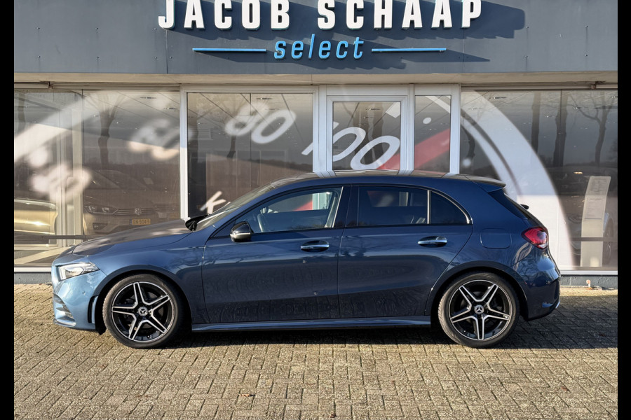 Mercedes-Benz A-Klasse 180 Business Solution Automaat / AMG styling / 18"LM / LED / Navi / Camera