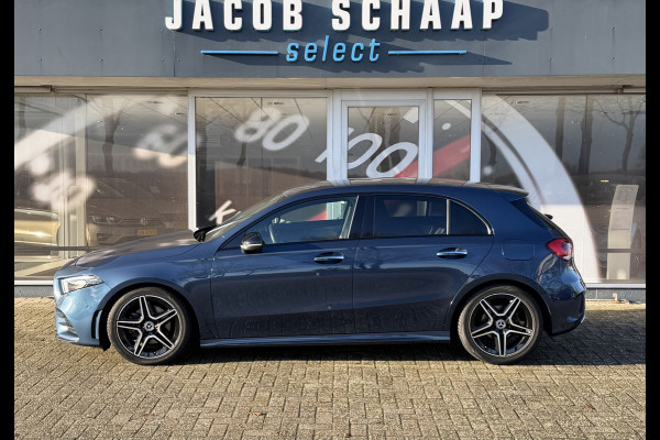 Mercedes-Benz A-Klasse 180 Business Solution Automaat / AMG styling / 18"LM / LED / Navi / Camera