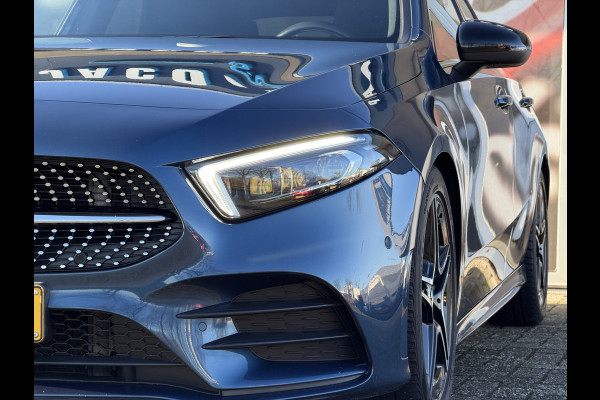 Mercedes-Benz A-Klasse 180 Business Solution Automaat / AMG styling / 18"LM / LED / Navi / Camera