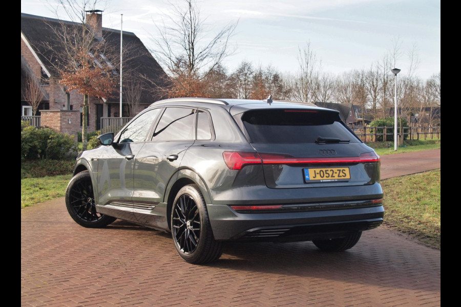 Audi e-tron 55 quattro Business edition 95 kWh | SOH 95% | 21 Inch | Camera | Apple Carplay | Sfeerverlichting | Stoelmemory |