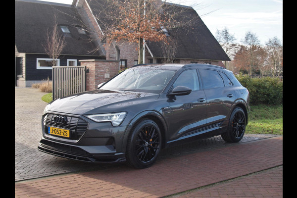 Audi e-tron 55 quattro Business edition 95 kWh | SOH 95% | 21 Inch | Camera | Apple Carplay | Sfeerverlichting | Stoelmemory |