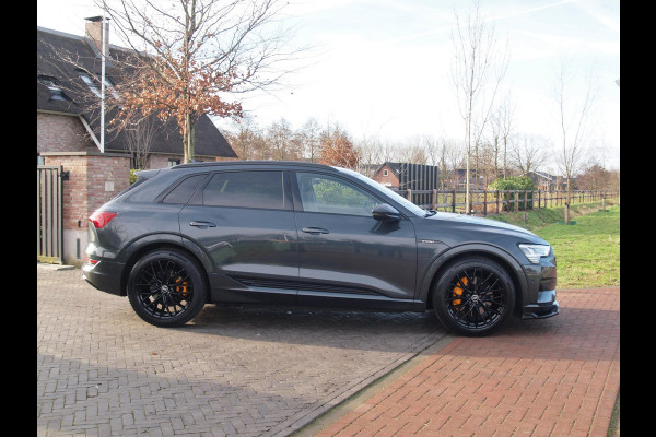 Audi e-tron 55 quattro Business edition 95 kWh | SOH 95% | 21 Inch | Camera | Apple Carplay | Sfeerverlichting | Stoelmemory |