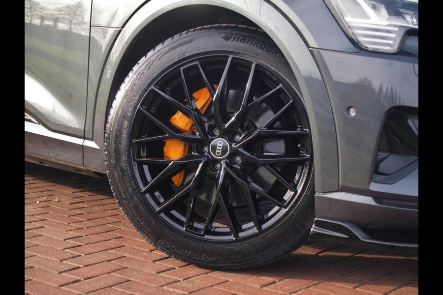 Audi e-tron 55 quattro Business edition 95 kWh | SOH 95% | 21 Inch | Camera | Apple Carplay | Sfeerverlichting | Stoelmemory |