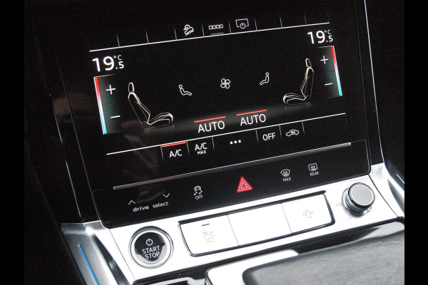 Audi e-tron 55 quattro Business edition 95 kWh | SOH 95% | 21 Inch | Camera | Apple Carplay | Sfeerverlichting | Stoelmemory |
