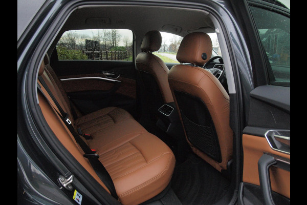 Audi e-tron 55 quattro Business edition 95 kWh | SOH 95% | 21 Inch | Camera | Apple Carplay | Sfeerverlichting | Stoelmemory |
