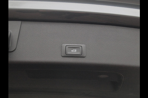 Audi e-tron 55 quattro Business edition 95 kWh | SOH 95% | 21 Inch | Camera | Apple Carplay | Sfeerverlichting | Stoelmemory |